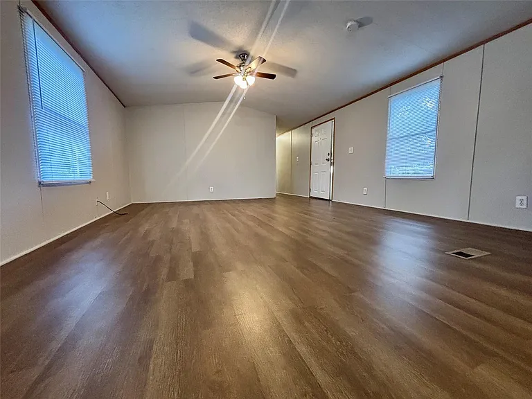 13295 Pecan Tree Dr — Photo 4