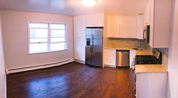 3rd image of 16 Elmwood Ave #Duplex