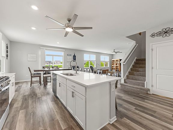 5th image of 2219 Daly Ln