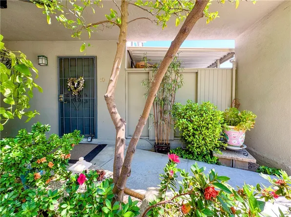 6030 Nevada Ave APT 10, Woodland Hills, CA 91367