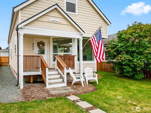 807 24th Street, Anacortes, WA 98221