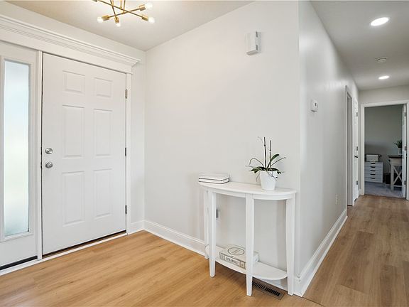 4th image of 2511 NW Northpark Dr