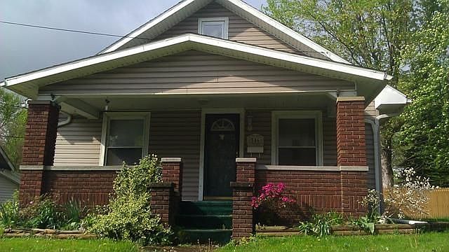 2nd image of 346 E Main St