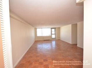 79 Monmouth St #702G, Brookline, MA 02446