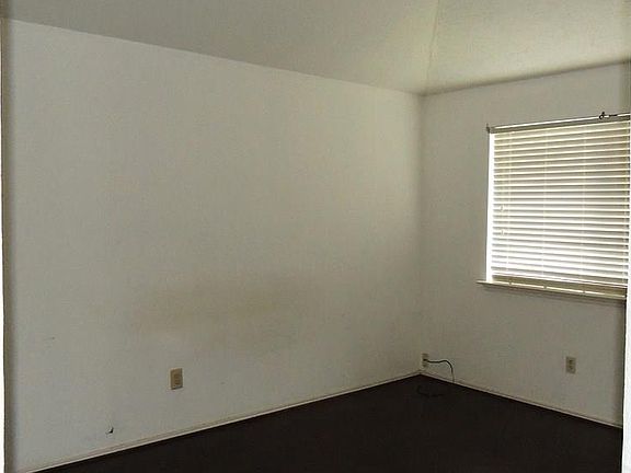 5th image of 11019 Stockwood Dr