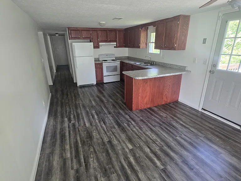13190 Highway 555 — Photo 4