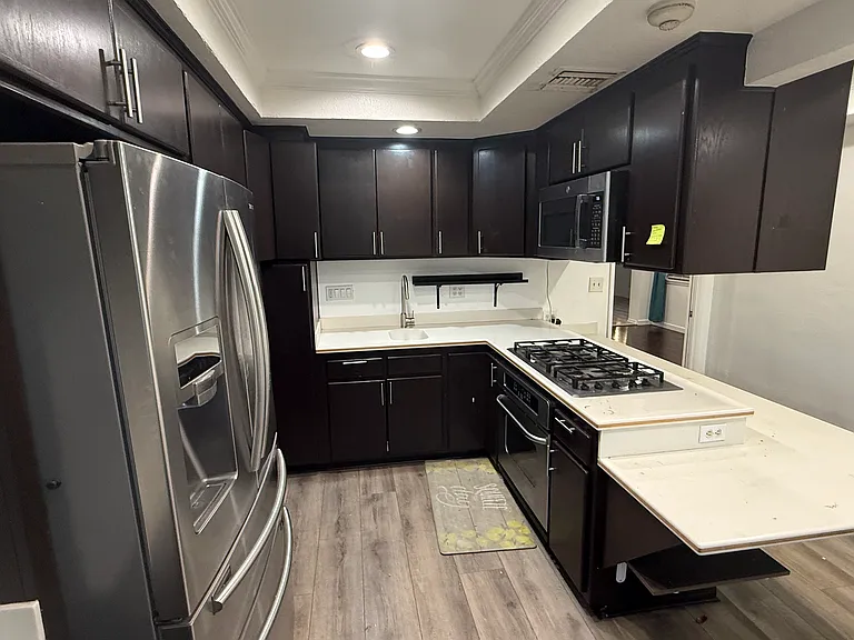 10257 Olive St — Photo 35