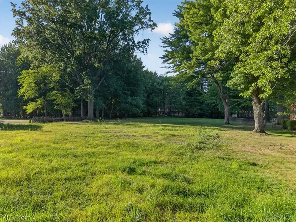 27050 Hilliard Blvd, Westlake, OH 44145