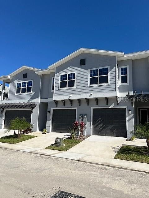 1st image of 5739 Desert Rose Pl