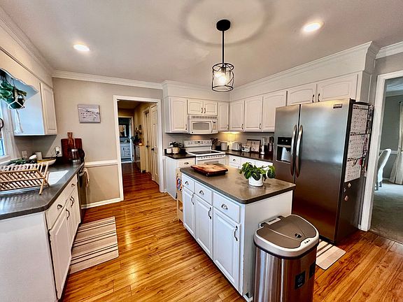 5th image of 4704 Freewood Ct
