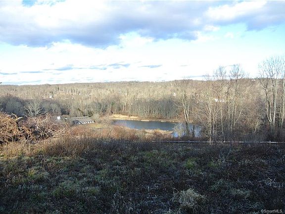 5th image of 146 Willow Creek Estates Dr