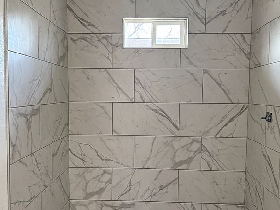 4th image of 1509 Avant Ave