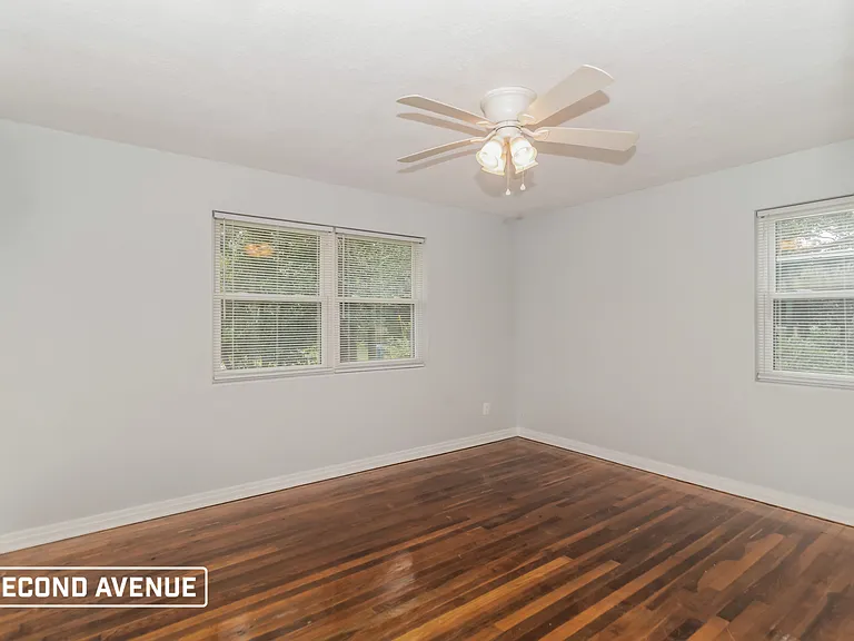 1807 Colby Ave — Photo 3