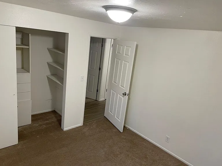 4722 W Arlington Park Dr #2 — Photo 4