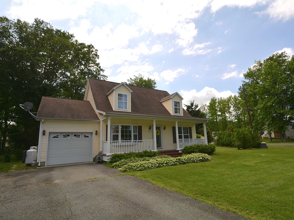 1st image of 305 Charl Ct