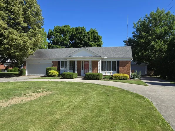 4055 Pickle Rd, Oregon, OH 43616