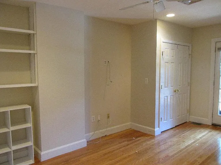 221 W Newton St #1 — Photo 16