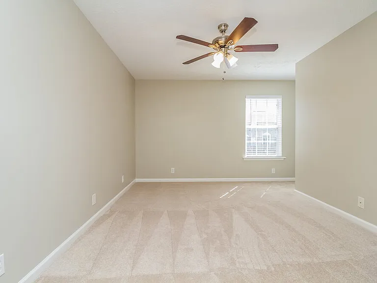 7835 Rainey Dr — Photo 10