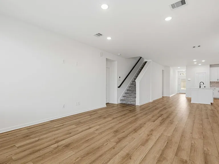 17043 Luminous Ln — Photo 11