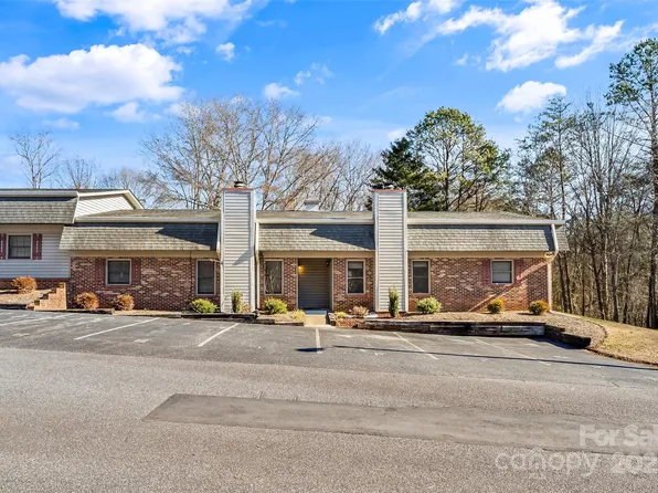 232 14th Ave SE APT E, Hickory, NC 28602