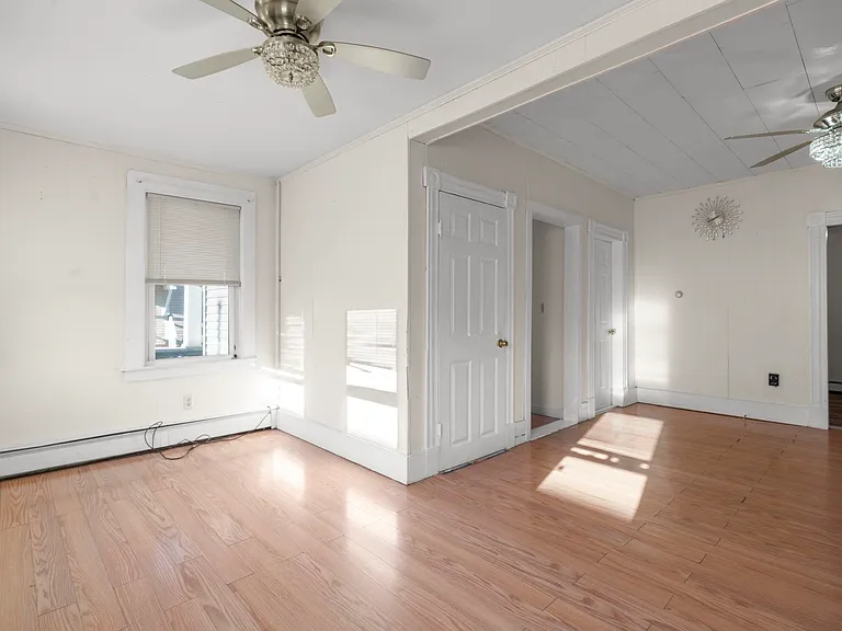 25 Salem St — Photo 14