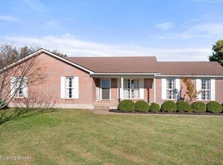 344 Beechcliff Cir, Shepherdsville, KY 40165