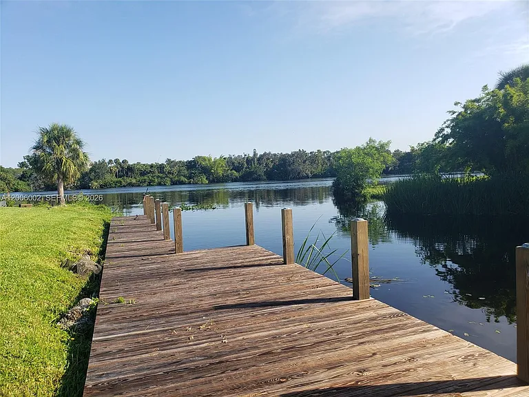 2111 Waylife Ct — Photo 17