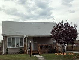 Adorable home in move-in condition!