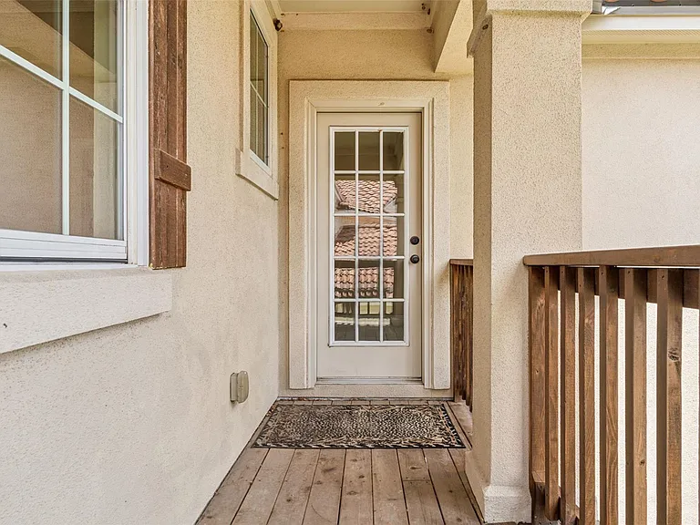 15528 Interlachen Dr — Photo 32