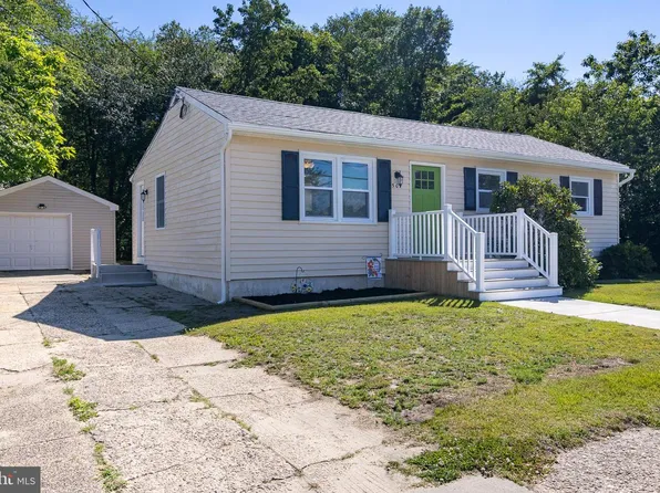 507 Berkeley Dr, Browns Mills, NJ 08015