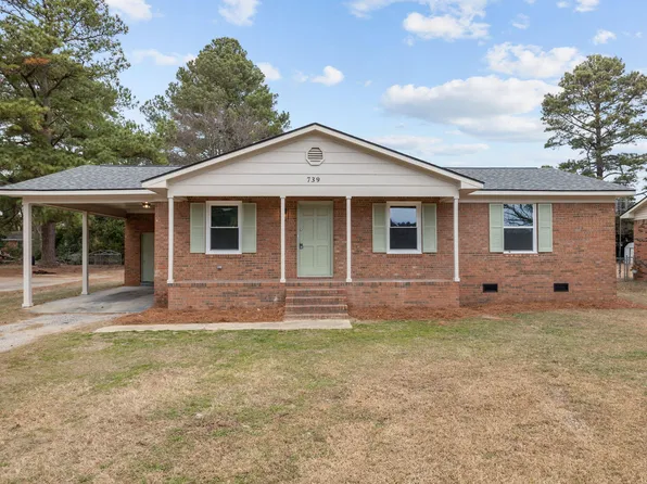 739 Carolina Dr, Dunn, NC 28334