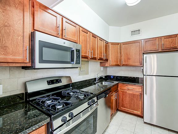 4th image of 4530 Connecticut Ave NW APT 506