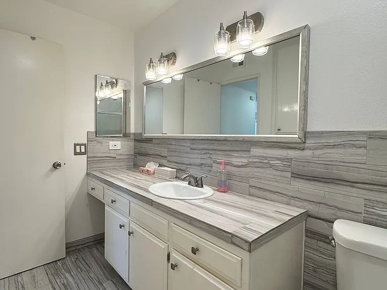 6878 Navajo Rd #25 — Photo 21
