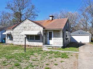 1911 S Roanoke Ave, Springfield, MO 65807