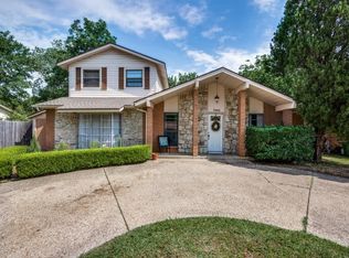 7905 Donegal Ln, North Richland Hills, TX 76180