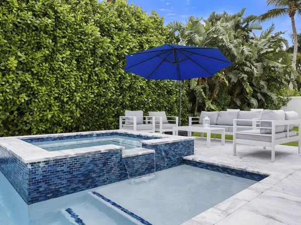 52 Pinehill Trl E, Jupiter, FL 33469