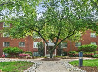 1425 N Nash St #104, Arlington, VA 22209