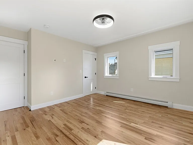 20 Beacon St #2 — Photo 10