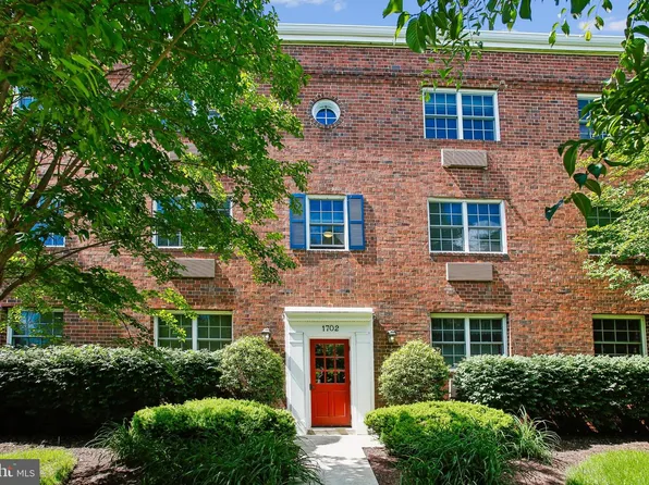 1702 W Abingdon Dr APT 201, Alexandria, VA 22314