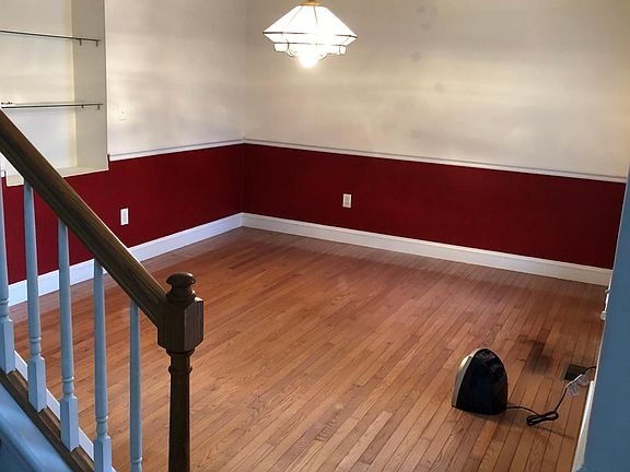 Dining room, has office room also similar to this