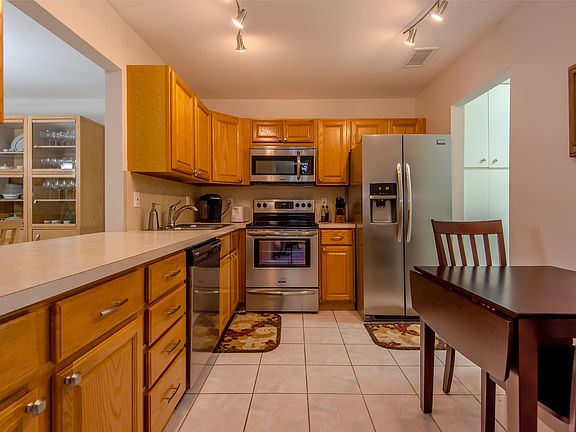 5th image of 100 Dunwoody Ln #1693