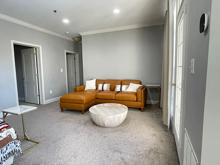 2115 Ganton Grn — Photo 9