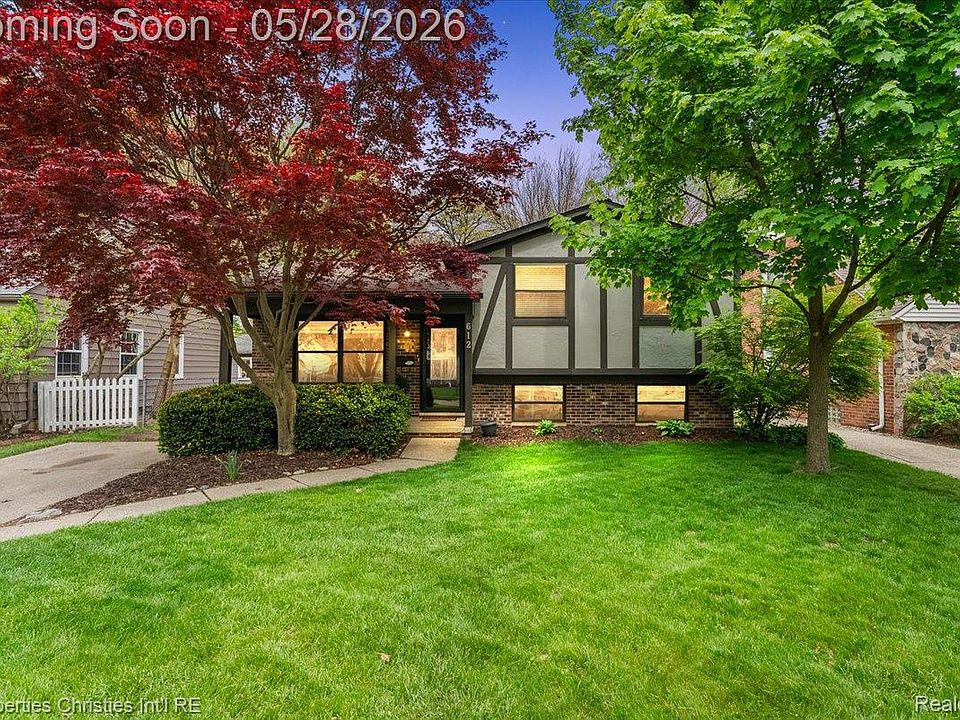 1st image of 612 Royal Ave