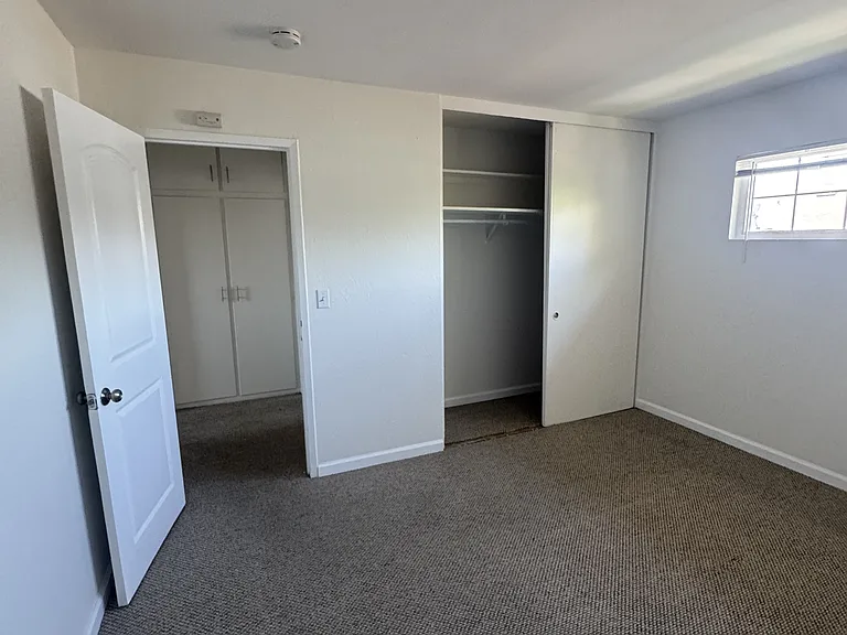 1359 Lewis St — Photo 10