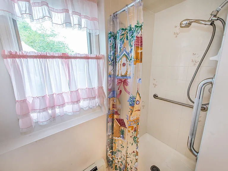 14 Hinchman Ave — Photo 18