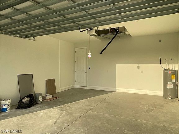3rd image of 2209 NE 21st Ave