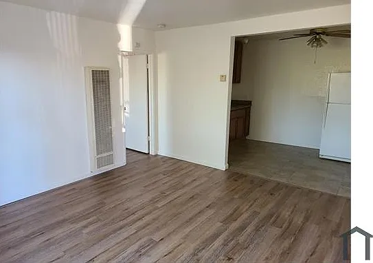 1220 Dana Dr #V — Photo 3