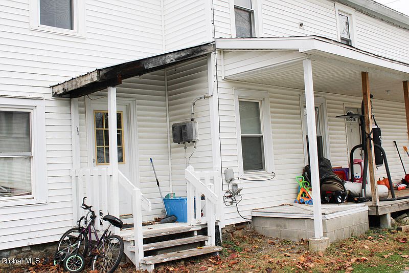 3rd image of 614 Palmer Avenue