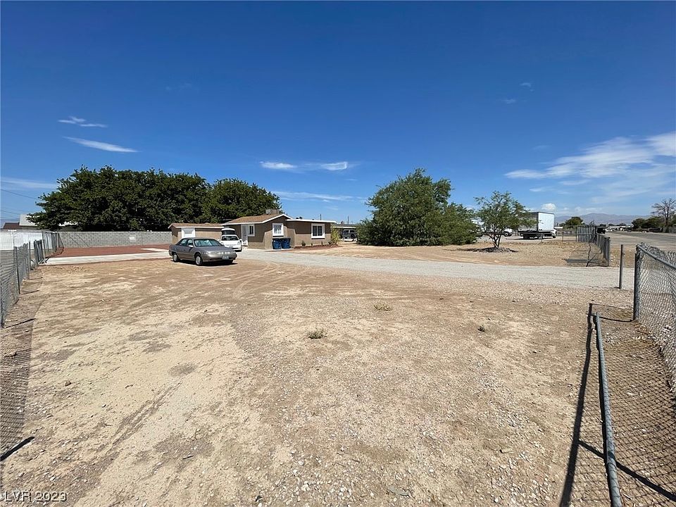 1st image of 2075 Castleberry Ln