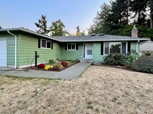 1145 SW Leschi Dr, Oak Harbor, WA 98277